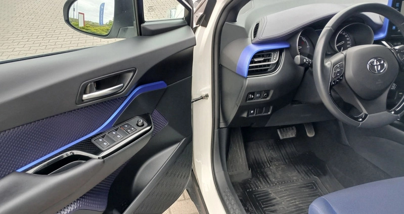Toyota C-HR cena 89900 przebieg: 46974, rok produkcji 2017 z Kalisz małe 596